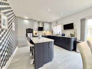 Photo 15- click for photo gallery